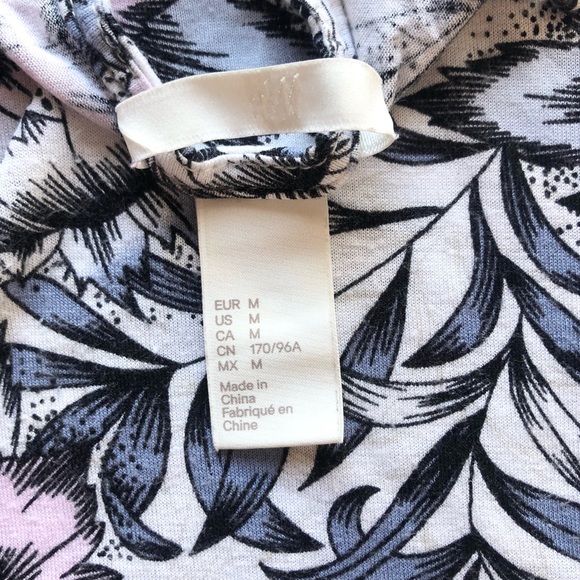 Floral flowy tank top - Picture 7 of 7